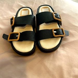 Dolce vita shoes - never worn